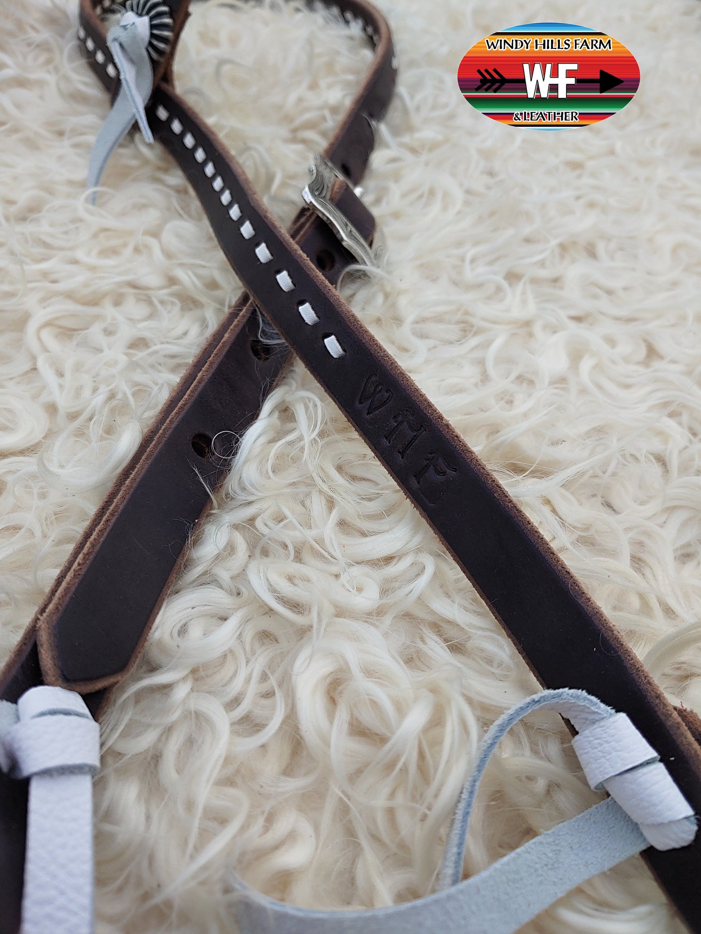 Single ear headstall, white buckstitch